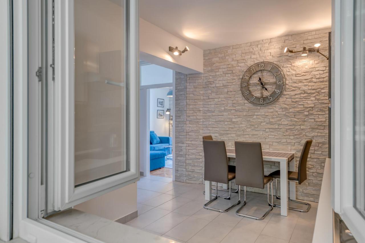 Apartmani Mirta 오미스 외부 사진