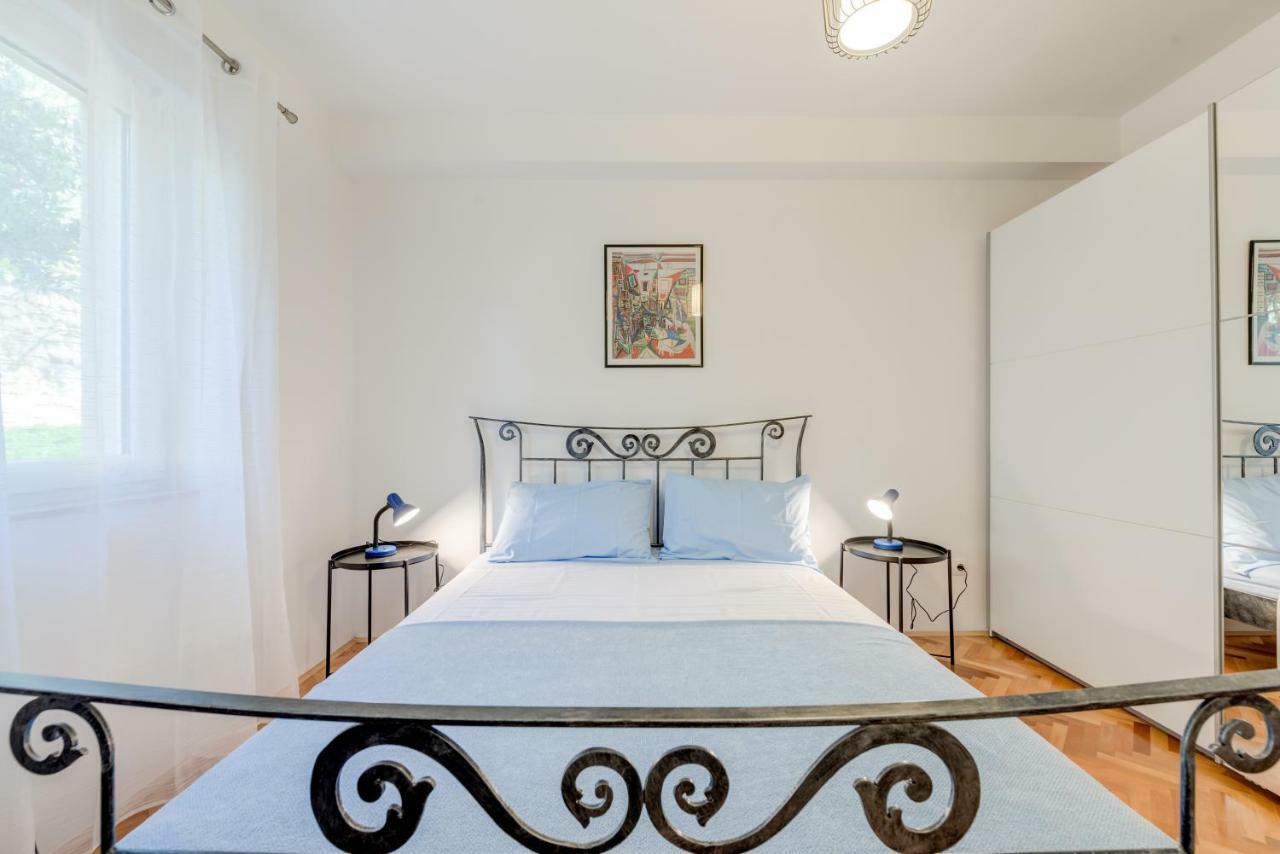 Apartmani Mirta 오미스 외부 사진
